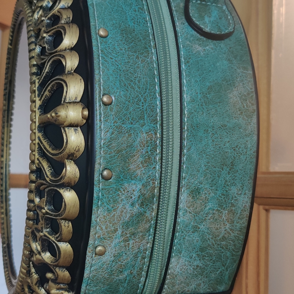 Purse - Picture 5 of 6